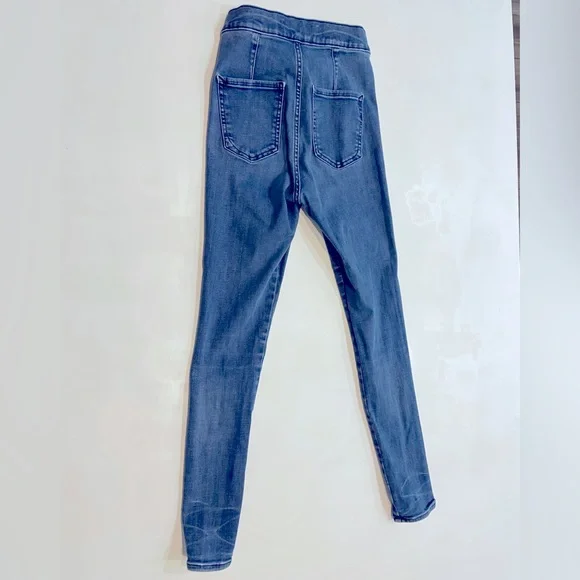 Express Denim Jeggings - Picture 2 of 4